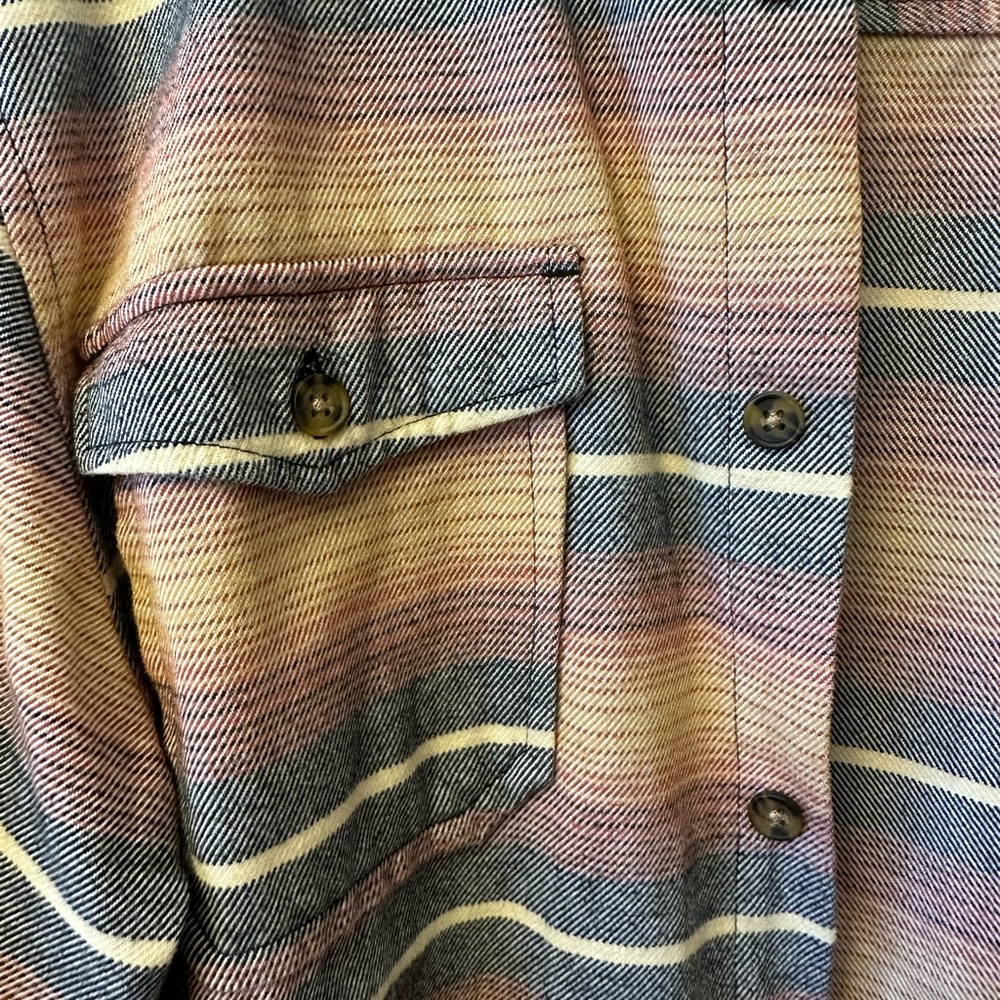 Levitate Flannel - Picture 2 of 5